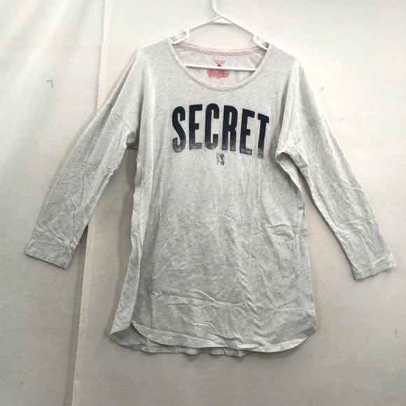 Victoria’s Secret Tops - Victorias Secret Womens White Long Sleeve Round Neck T Shirt Top Size Medium